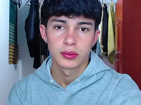 john vichenso online show from 09.10.25