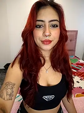 Snapshot of sarah_lark_ chatting on 09.19.25 sarah lark online show from 09.19.25