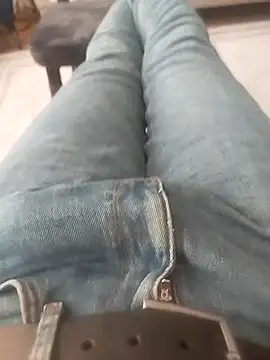 Snapshot of Swekan chatting on 02.28.26 Swekan online show from 02.28.26