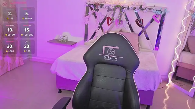 ZURY TAY online show from 10.27.25