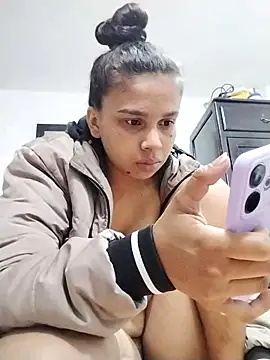 Labebe27 online show from 10.15.25