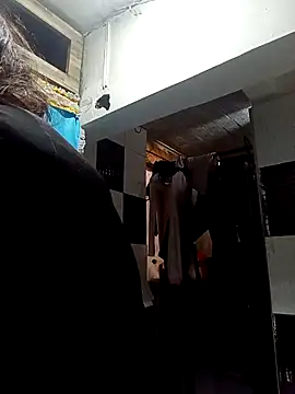 Lady 16 online show from 10.14.25