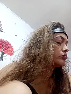 Lady 16 online show from 12.20.25