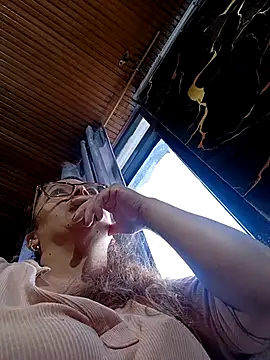 Lady 16 online show from 02.18.26