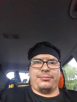 Snapshot of lucho8690 chatting on 11.10.25 lucho8690 online show from 11.10.25