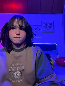 Eymmy 24 online show from 11.04.25