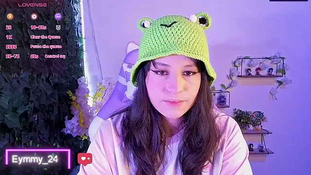 Snapshot of Eymmy_24 chatting on 04.19.26 Eymmy 24 online show from 04.19.26