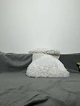 MiaKiittyy online show from 04.07.26