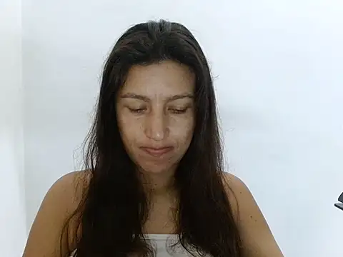 Snapshot of SarahFriendly chatting on 07.27.26 SarahFriendly online show from 07.27.26
