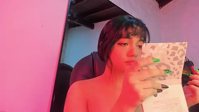 Snapshot of Darky_Doll chatting on 10.07.25 Darky Doll online show from 10.07.25