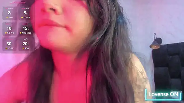Snapshot of Darky_Doll chatting on 10.16.25 Darky Doll online show from 10.16.25