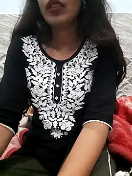 Aarti-kumri online show from 11.28.25