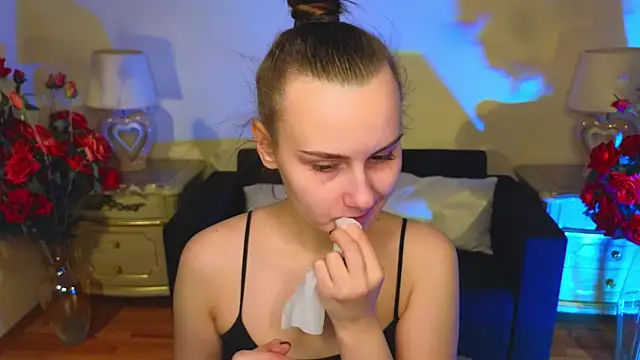 Kelly Cartier online show from 11.30.25