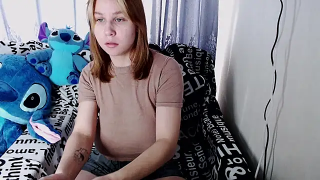 RoyAngela online show from 09.10.25