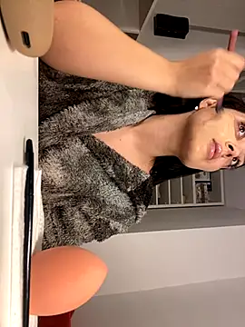 Lexi Storm online show from 11.20.25