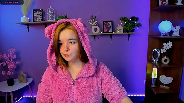 nika-still online show from 04.04.26