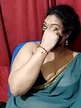 Snapshot of surekha-30 chatting on 04.18.26 surekha-30 online show from 04.18.26