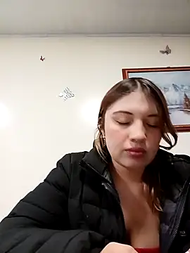 Snapshot of MIA_29- chatting on 10.16.25 MIA 29- online show from 10.16.25