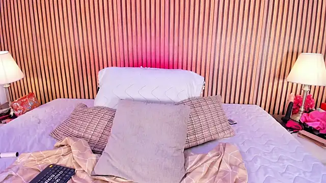 keeyla stone online show from 09.19.25