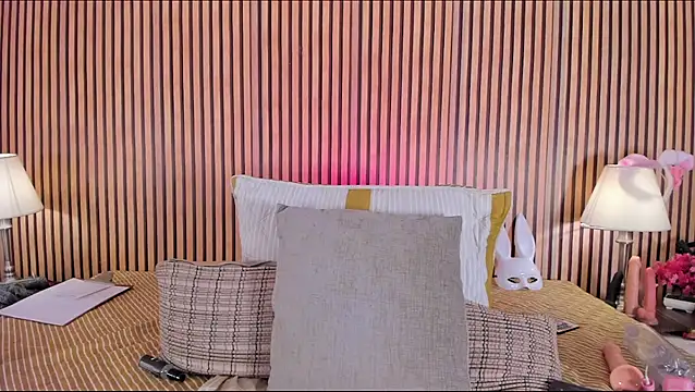 keeyla stone online show from 11.25.25