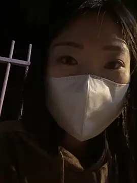 Snapshot of ni_ni01 chatting on 12.15.25 ni ni01 online show from 12.15.25