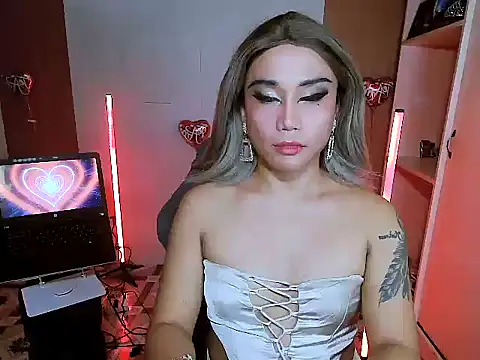 YourNikkieXxx online show from 02.04.26