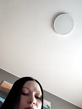 Snapshot of DragonFoxie chatting on 06.17.26 DragonFoxie online show from 06.17.26