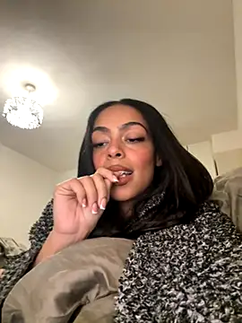 yasmingarcia online show from 11.20.25