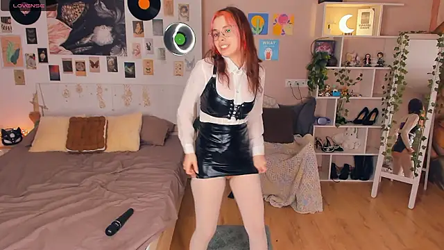 VedaSchulz online show from 02.07.26