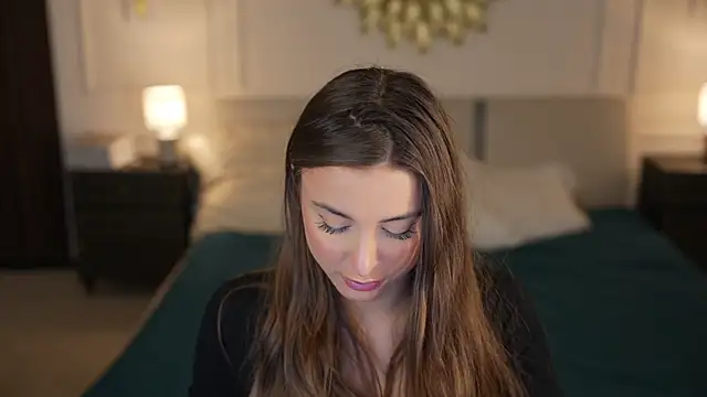 Luna secretgirl online show from 12.16.25