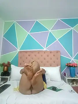Snapshot of Morenaza6420 chatting on 11.14.25 Morenaza6420 online show from 11.14.25