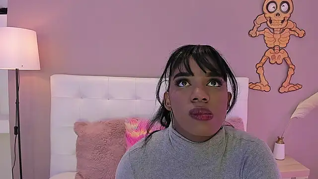 KendraChavez  online show from 11.07.25