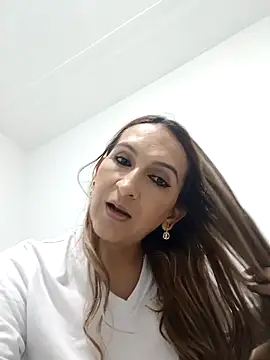 Snapshot of alanastones-19 chatting on 10.10.25 alanastones-19 online show from 10.10.25