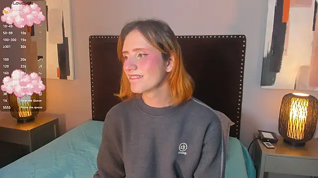 Snapshot of seraphine_star chatting on 02.08.26 seraphine star online show from 02.08.26