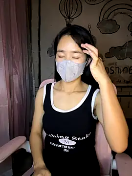 TiNa 04 online show from 10.09.25