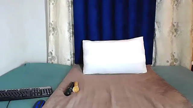 Pinkdollyg online show from 09.21.25