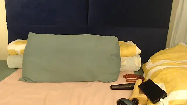 Sexy-Momo online show from 12.19.25