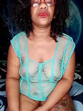 Snapshot of analgetica chatting on 10.13.25 analgetica online show from 10.13.25