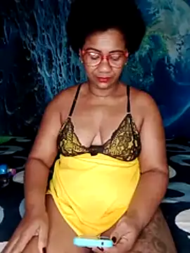 Snapshot of analgetica chatting on 11.11.25 analgetica online show from 11.11.25