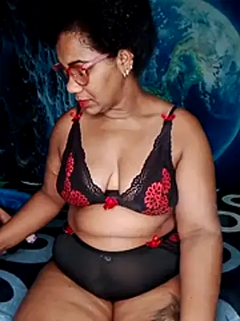 Snapshot of analgetica chatting on 11.13.25 analgetica online show from 11.13.25