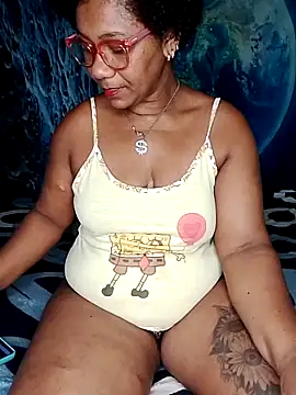 Snapshot of analgetica chatting on 12.01.25 analgetica online show from 12.01.25