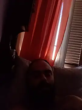 Snapshot of body02081 chatting on 06.18.26 body02081 online show from 06.18.26