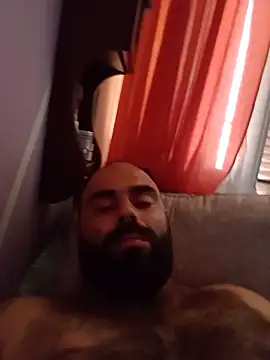 Snapshot of body02081 chatting on 06.18.26 body02081 online show from 06.18.26
