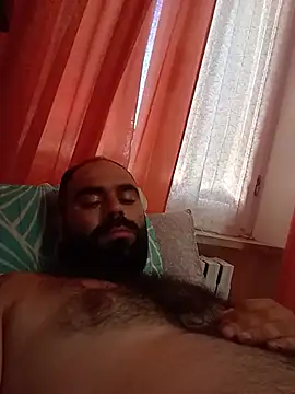 Snapshot of body02081 chatting on 07.08.26 body02081 online show from 07.08.26