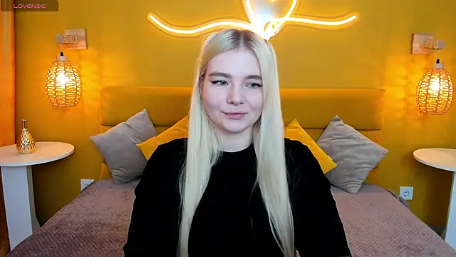 RuthBryant online show from 11.04.25