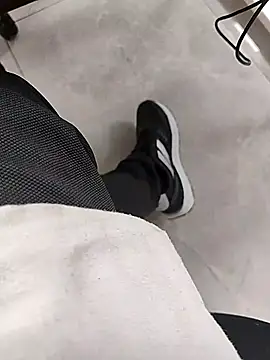 themasklover online show from 04.17.26