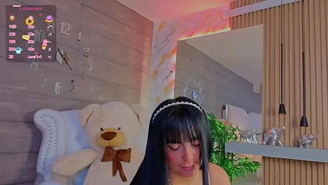 MeganAdamms online show from 11.30.25