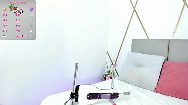 Venuswilds online show from 09.15.25