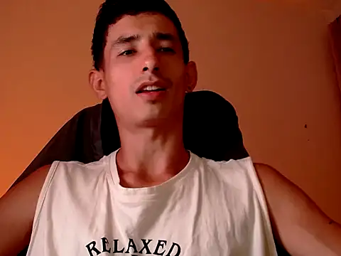 Snapshot of Damartinez27 chatting on 07.22.26 Damartinez27 online show from 07.22.26