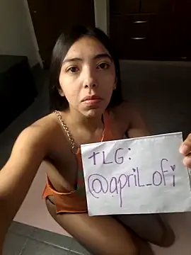 Snapshot of missapril0101 chatting on 04.18.26 missapril0101 online show from 04.18.26